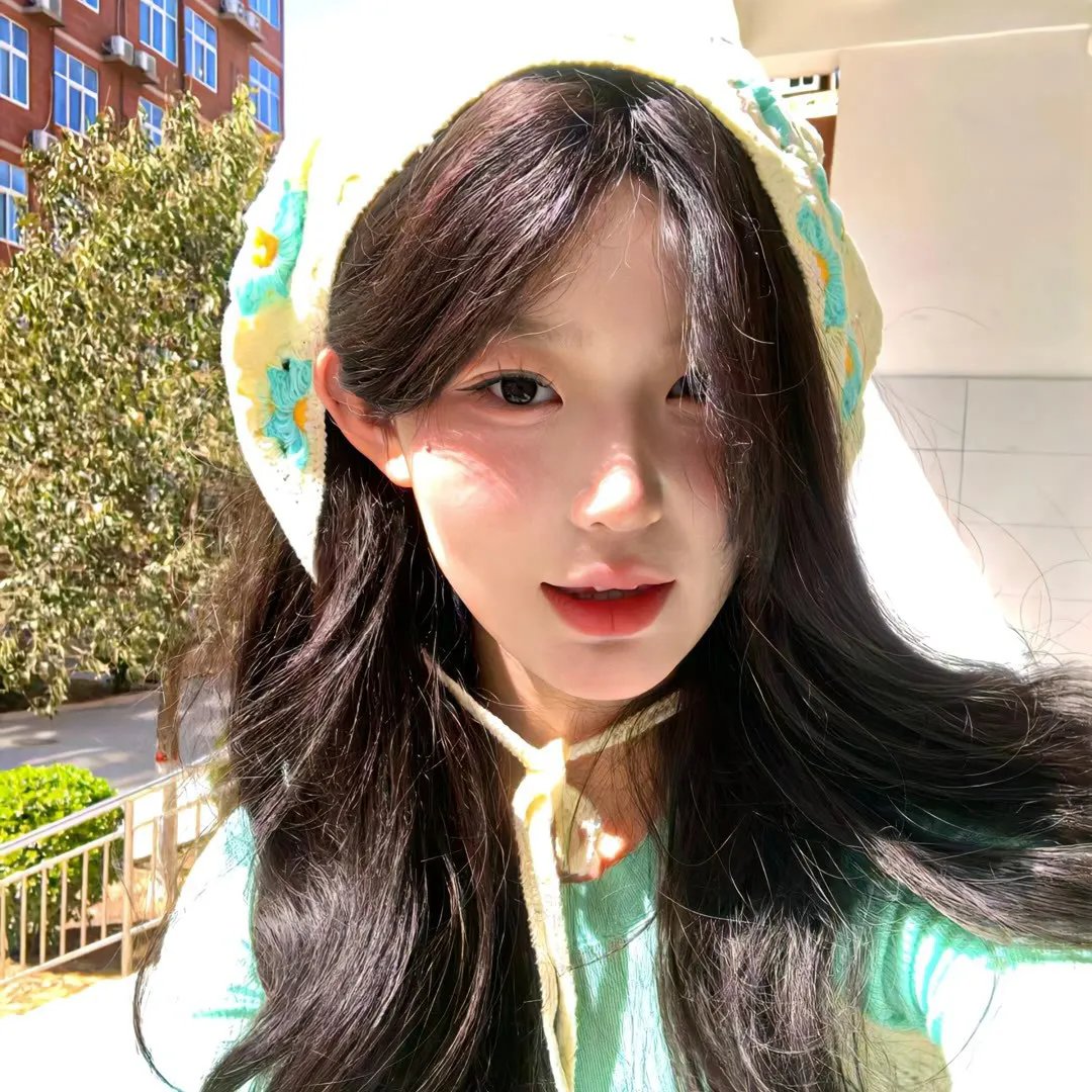 迎风伫立的狮子